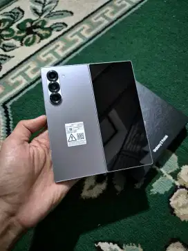 Samsung Z Fold 6 12/256GB Resmi Sein Titanium Lengkap