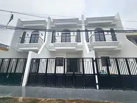 Dijual rumah baru Classic Modern di Cipinang Cempedak JakTim