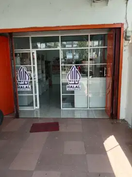 Pintu sekat partisi kaca