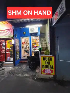 Dijual Murah Rumah dan Toko Rooftop 2,5 lt, Strategis di Pusat Kota