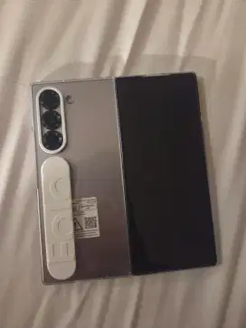 Samsung Galaxy Z Fold 6