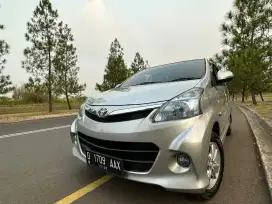 Avanza Veloz 1.5 2013 Matic Doble airbag Silver