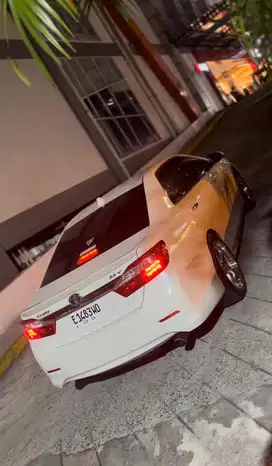Toyota Camry v 2012