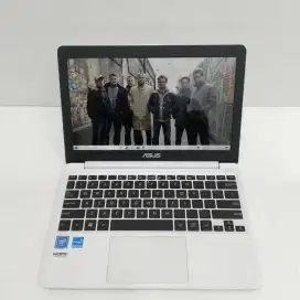 Asus E203NAH Intel Celeron N3350