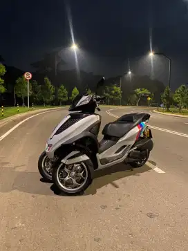Piaggio mp3 300 yuorban
