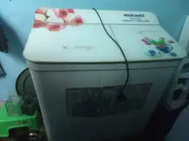 Mesin cuci second