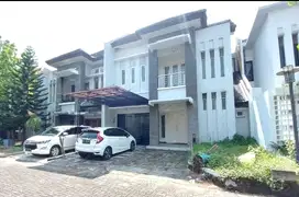 Rumah mewah perum elit The Paradise