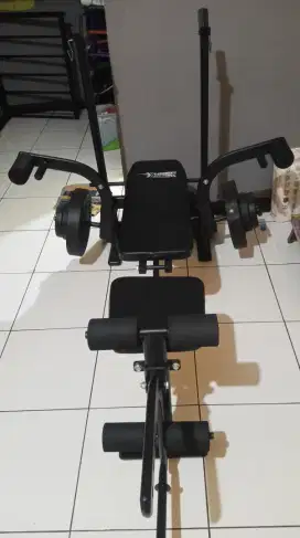 Bench press fitnes gym
