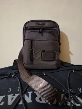 TUMI mini slingbag
