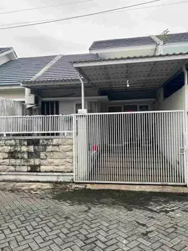JUAL CEPAT RUMAH GOLDEN BERRY menganti wiyung dkt royal wbm prambanan