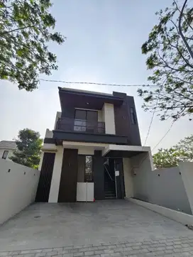 RUMAH BOULEVARD JALAN RAYA CITRALAND NORTHWEST, ROW 4 MOBIL