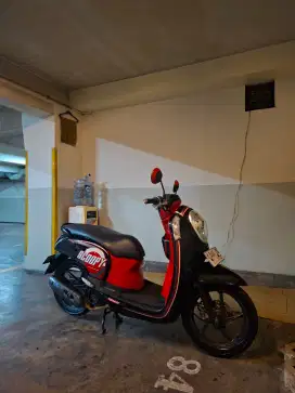 Honda Scoopy 2013