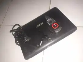 Laptop jual notebook Asus dan USB wireless minus