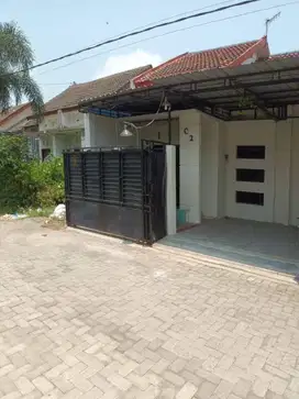 Disewakan Rumah Tinggal Area Kediri Kota