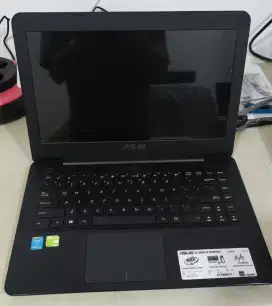 Laptop asus A455L mati