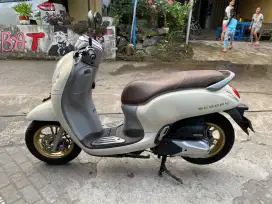 Scoopy keyless THN 2021 plat AB Bantul