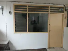 Rumah strategis disewakan bulanan