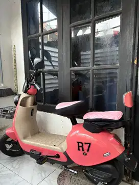 Sepeda listrik u winfly R7