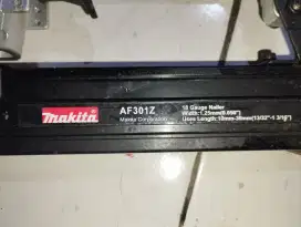 Nailer gun Makita AF301Z