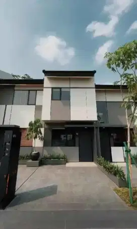 Rumah park serpong 2 lantai luas114m possi hook 5 menit gading serpong