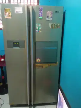 di jual kulkas LG