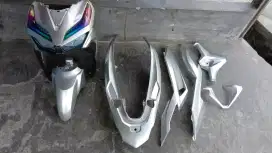Jasa cet body motor & mobil - cet pelek motor & mobil