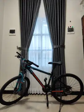 Sepeda Polygon Monarch 5 (ukuran 26)