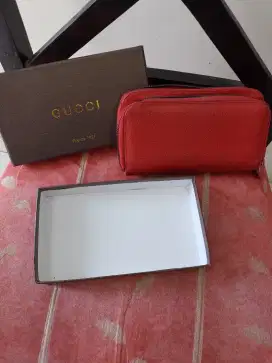 Dompet Guci Merah