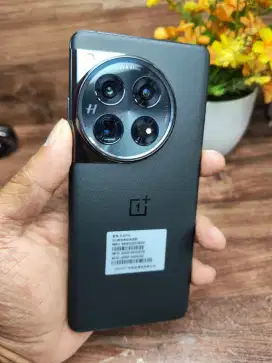 Oneplus 12 black 16/512 gb mulus 99% dual sim all oprator + charger