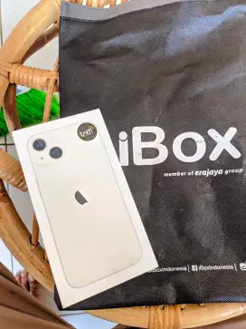Iphone 13 128GB BNIB Segel (Kondisi Baru) Starlight