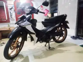 Suzuki Titan ss komplit