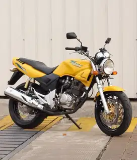 Honda Tiger 2000 Kuning Istimewa