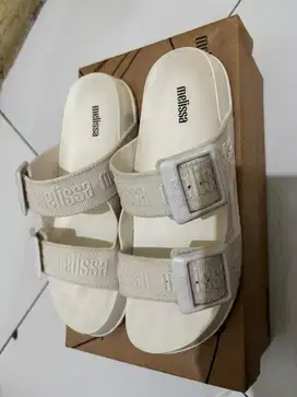 Sendal melissa cozy slide M lover AD white
