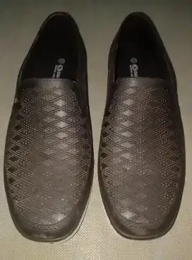 Sepatu karet sankyo