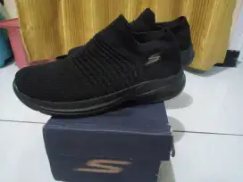 Sepatu slip on schecher