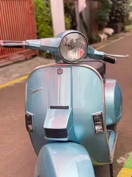 Vespa Exclusive Look NPX