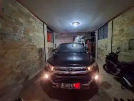 Innova Reborn V 2.0 MT Kilometer 8.492