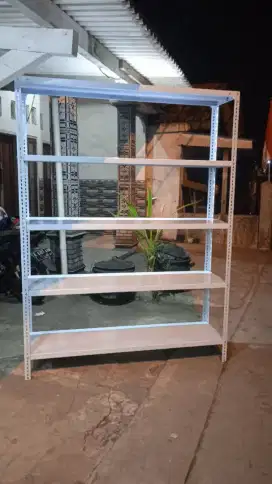 Rak besi serbaguna