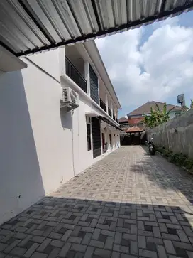 Butuh Uang,Jual Homestay dan Kos aktif Nempel Maguwoharjo Dekat TUGU