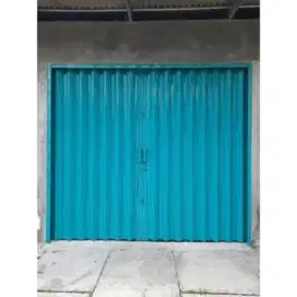 Folding gate rolling door