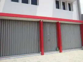 Folding gate rolling door