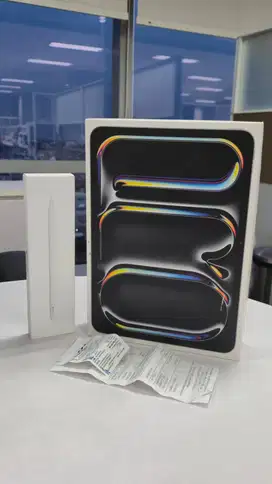 iPad Pro 11 Inch M4, 256 GB, Wi-FI, Silver (Masih Segel, Bekas Hadiah)