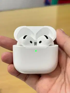 AirPods 4 Active Noise Cancellation