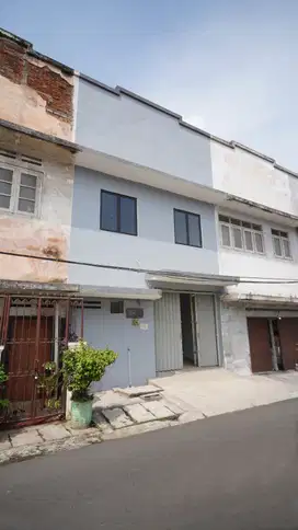 Disewakan Gudang Siap Pakai Baru Renovasi Di Tambora Jakarta Barat