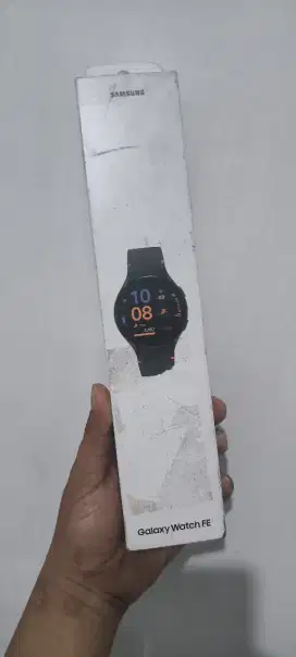 samsung galaxy watch fe new BNIB