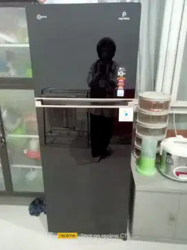 Kulkas polytron 2 pintu