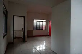 DISEWAKAN RUANGAN LUAS LANTAI 1 DAN 2