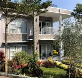 Dijual Lelang Rumah Villa di Cisarua Bogor Jawa Barat