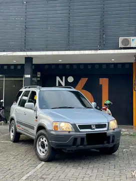 Honda CR-V 2.0 th 2000 at mulus terawat jual cepat