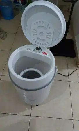Mesin Cuci Portable MITO SCOND